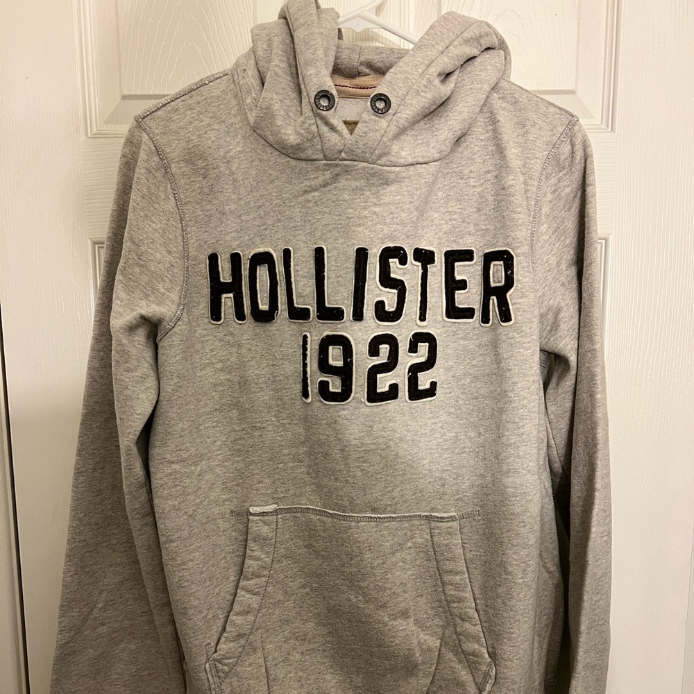 Hollister Hoodie | Medium | Grey